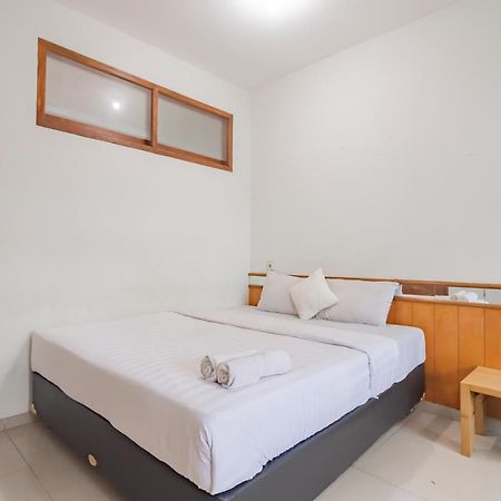 Imelda Residence Setrasari RedPartner Bandung Esterno foto